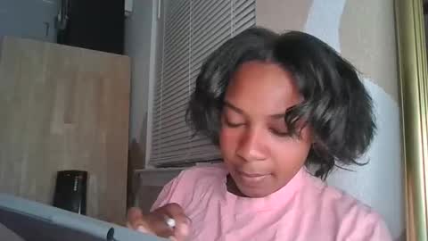 Brownsuagrcutie online show from 24, 10, 2025