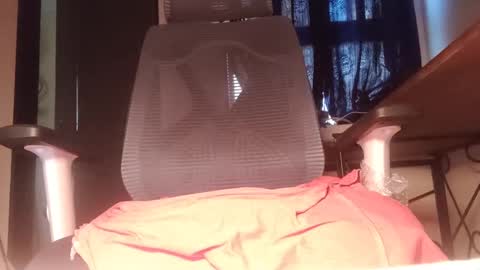 Snapshot of brownuncut3019 chatting on 18, 1, 2025 brownuncut3019 online show from 18, 1, 2025