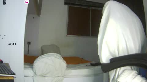 Bruce online show from 5, 11, 2025