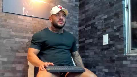 Snapshot of brucedallas chatting on 3, 2, 2026 brucedallas online show from 3, 2, 2026