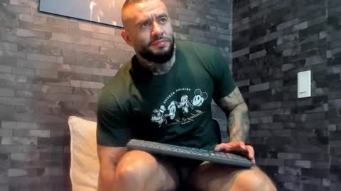 Snapshot of brucedallas chatting on 16, 7, 2026 brucedallas online show from 16, 7, 2026