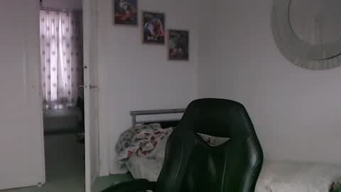 Bruce online show from 8, 2, 2025