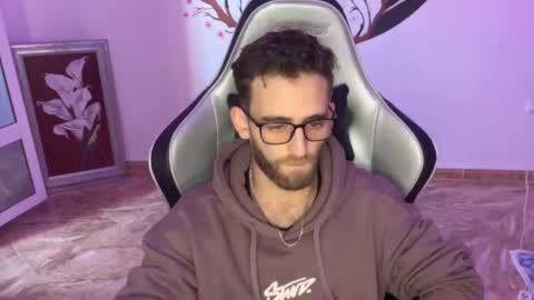 Snapshot of brulink103 chatting on 25, 12, 2024 ganjatalks online show from 25, 12, 2024