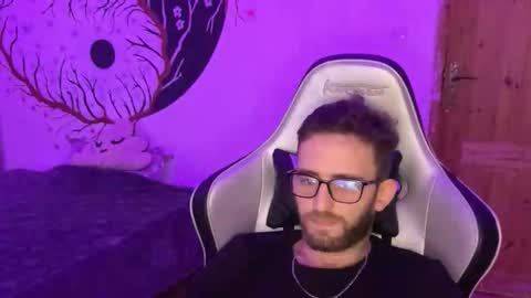 Snapshot of brulink103 chatting on 15, 9, 2025 ganjatalks online show from 15, 9, 2025