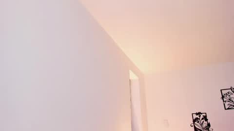     online show from 12, 4, 2026