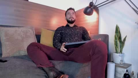 Andres Suarez online show from 27, 4, 2026