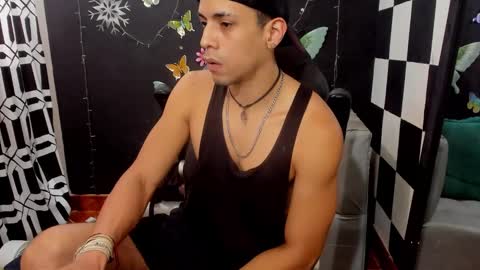 Snapshot of brunocuttie94 chatting on 16, 2, 2025 Join my fan club here 150 tokens a month online show from 16, 2, 2025