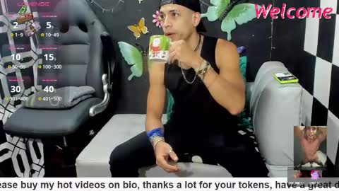 Snapshot of brunocuttie94 chatting on 3, 3, 2025 Join my fan club here 150 tokens a month online show from 3, 3, 2025