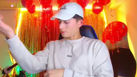 BRYAM INDEPENDENT MODEL online show from 20, 9, 2025