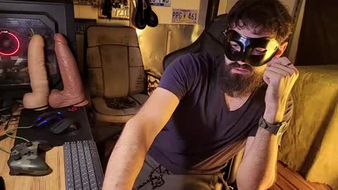 Snapshot of btarkhun chatting on 5, 1, 2025 Anal Orgasm online show from 5, 1, 2025