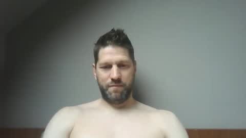 bubblebee1982 online show from 2, 4, 2026