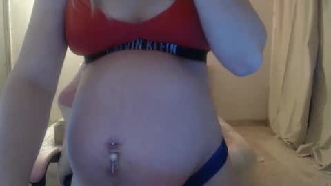 Snapshot of bubblebut11 chatting on 8, 3, 2025 Isabella but call me isa online show from 8, 3, 2025