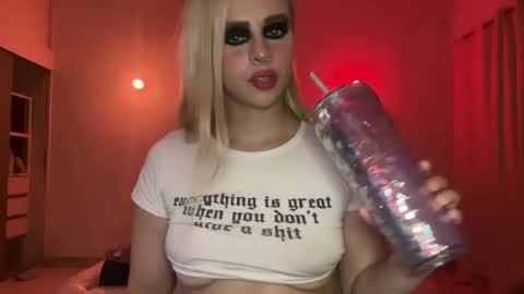 Snapshot of bubblebut11 chatting on 12, 9, 2025 Isabella but call me isa online show from 12, 9, 2025