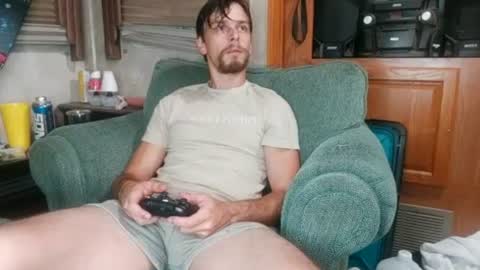 Snapshot of bubblebutt417 chatting on 28, 7, 2026 Max candi online show from 28, 7, 2026