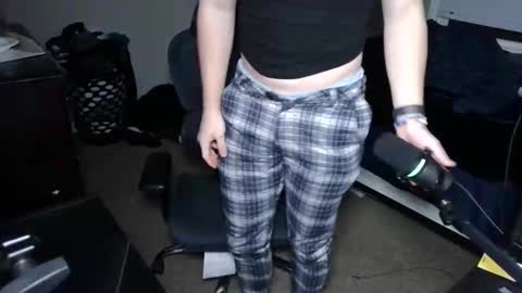 BubblebuttBdn online show from 19, 11, 2025