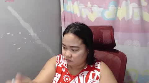 Snapshot of bubblebuttpinay chatting on 18, 5, 2026 Sunshine online show from 18, 5, 2026