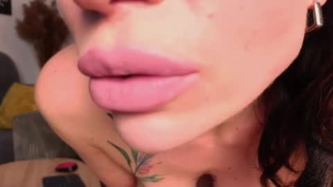 Snapshot of bubblecum4 chatting on 27, 4, 2026 MayaCroft online show from 27, 4, 2026