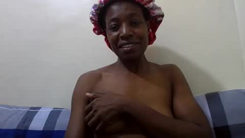 Snapshot of bubbly_jocyce chatting on 8, 6, 2026 talisha online show from 8, 6, 2026