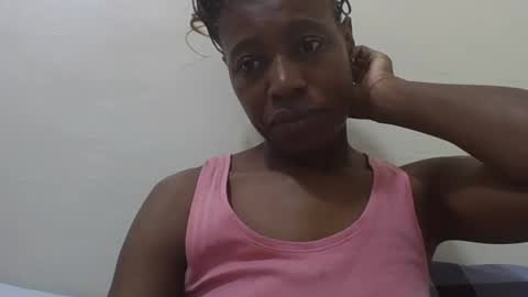 Snapshot of bubbly_jocyce chatting on 23, 6, 2026 talisha online show from 23, 6, 2026