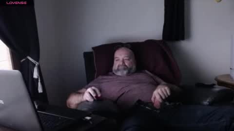 Snapshot of buckreams chatting on 1, 2, 2025 Buck online show from 1, 2, 2025