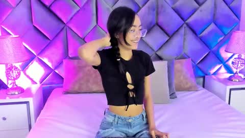 Snapshot of buda_and_cataleya_ chatting on 6, 2, 2026 Buda y Cataleya online show from 6, 2, 2026