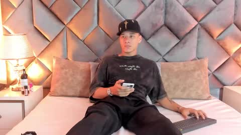 Snapshot of buda_and_cataleya_ chatting on 25, 2, 2026 Buda y Cataleya online show from 25, 2, 2026