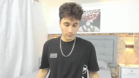 Snapshot of buddy_whitte chatting on 22, 1, 2025 Buddy Whitte online show from 22, 1, 2025
