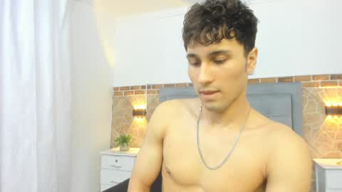 Snapshot of buddy_whitte chatting on 29, 1, 2025 Buddy Whitte online show from 29, 1, 2025