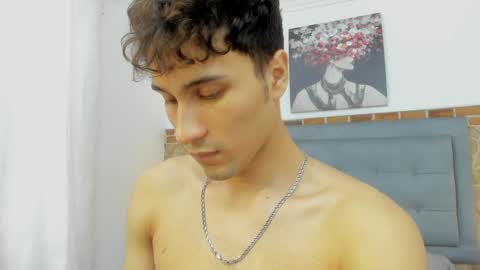 Snapshot of buddy_whitte chatting on 30, 1, 2025 Buddy Whitte online show from 30, 1, 2025