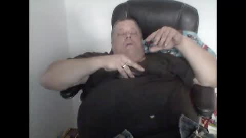 Snapshot of buddyluvzumore chatting on 29, 12, 2024 buddyluvzumore online show from 29, 12, 2024
