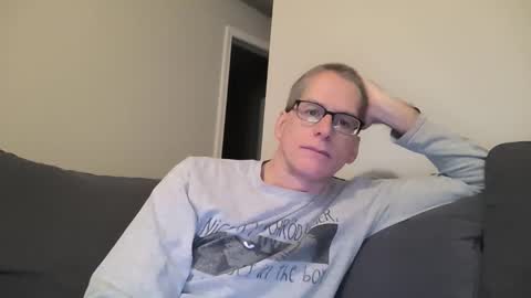 Snapshot of budman004 chatting on 9, 11, 2025 budman004 online show from 9, 11, 2025