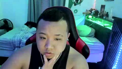 buffsexyman24 online show from 22, 2, 2025