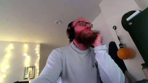 Snapshot of buhalteris chatting on 10, 5, 2026 Lukas online show from 10, 5, 2026