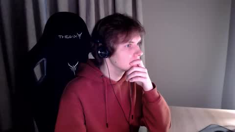 Chris online show from 22, 9, 2025