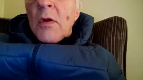 Snapshot of bulkyboners chatting on 6, 6, 2026 ejaculation for 250 online show from 6, 6, 2026