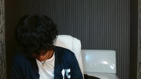 Snapshot of bull_cam chatting on 8, 9, 2025 bull_cam online show from 8, 9, 2025