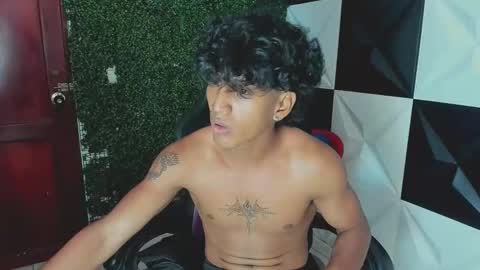 Snapshot of bull_cam chatting on 7, 10, 2025 bull_cam online show from 7, 10, 2025