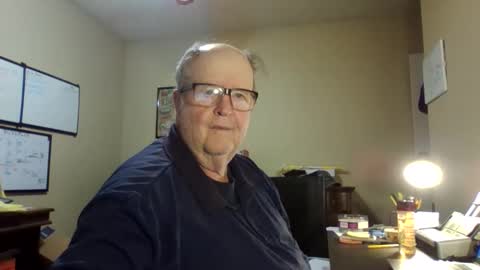 Snapshot of bullfrogg5050 chatting on 16, 12, 2025 bullfrogg5050 online show from 16, 12, 2025