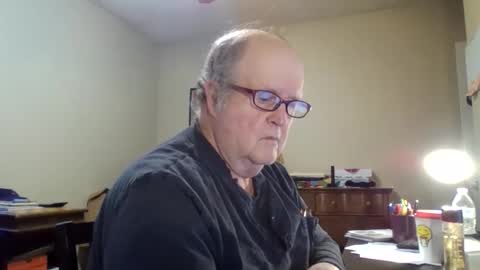 Snapshot of bullfrogg5050 chatting on 9, 2, 2026 bullfrogg5050 online show from 9, 2, 2026