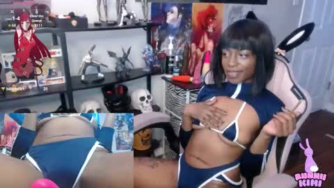 Snapshot of bunniikimi chatting on 8, 11, 2025 Bunnii Kimi online show from 8, 11, 2025