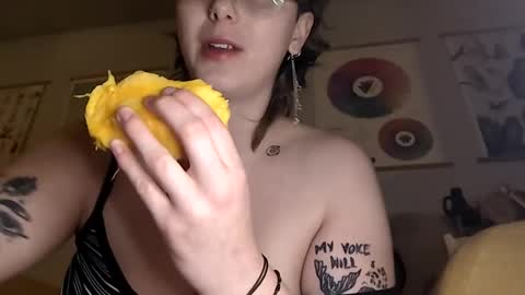 bunny_anon online show from 28, 4, 2026