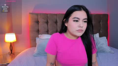 Snapshot of bunny_bell chatting on 7, 10, 2025 Bunny Bell online show from 7, 10, 2025
