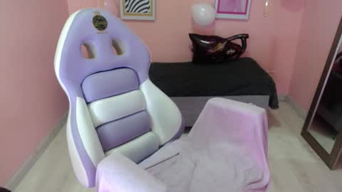 Snapshot of bunny_poison chatting on 29, 10, 2025 ... . . ... online show from 29, 10, 2025