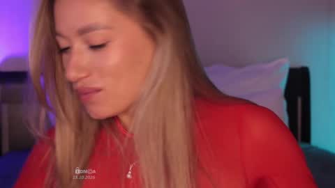 Snapshot of bunny_tsukino chatting on 13, 10, 2025 B U N N Y online show from 13, 10, 2025