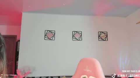 Im Val Welcome to my room My instagram Bubble cosmic online show from 21, 6, 2026