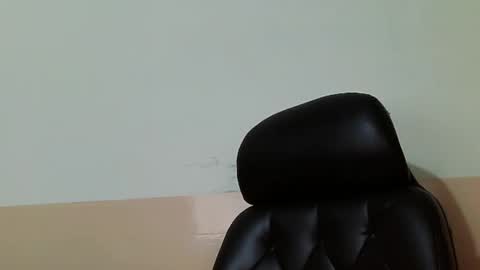 Hairy Arabian online show from 28, 1, 2025