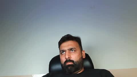 Hairy Arabian online show from 20, 2, 2025