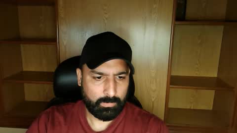 Hairy Arabian online show from 18, 9, 2025