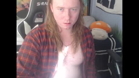 Snapshot of burningflute chatting on 16, 12, 2024 burningflute online show from 16, 12, 2024