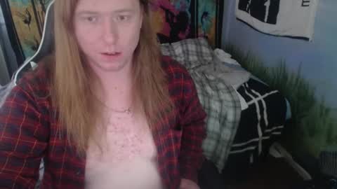 Snapshot of burningflute chatting on 24, 12, 2024 burningflute online show from 24, 12, 2024